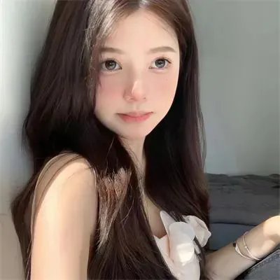 她不当女主很多年